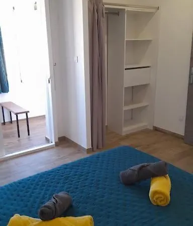 Lumineux Et Daire Propriano (Corsica)